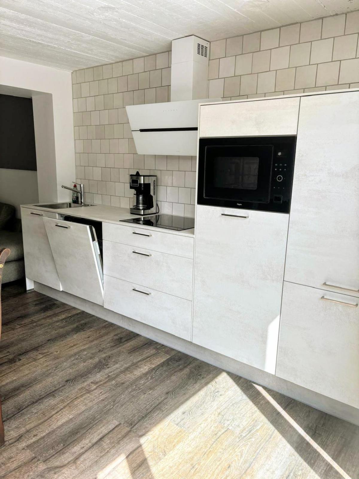 B&B Casa Roman & Vakantiewoning Voor 1 Pers Tot Max 32 Personen Zonhoven Eksteriør billede