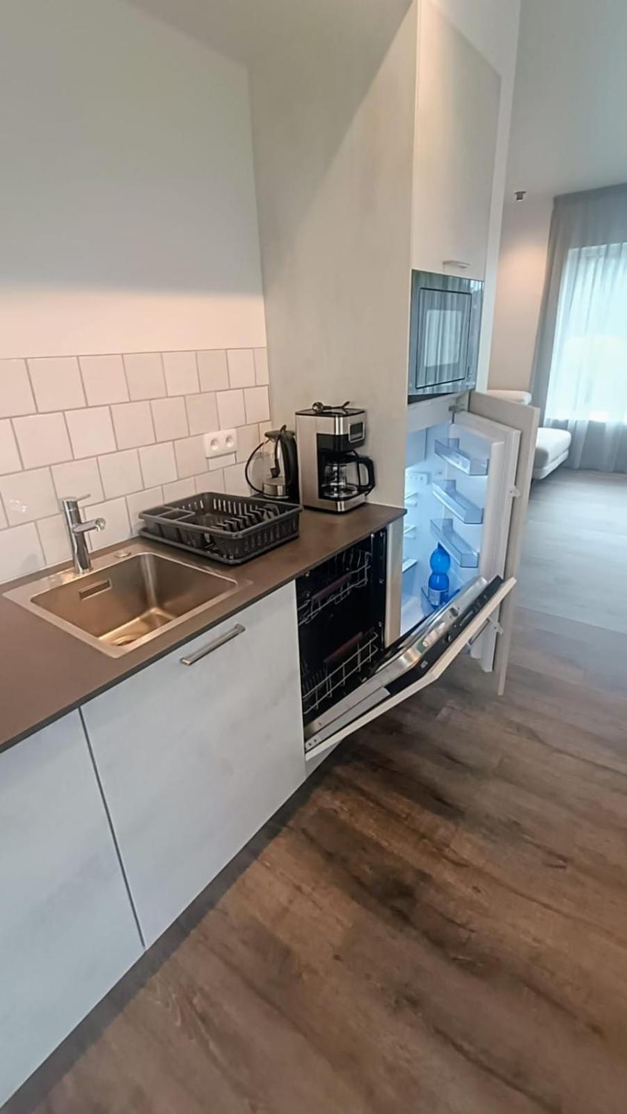 B&B Casa Roman & Vakantiewoning Voor 1 Pers Tot Max 32 Personen Zonhoven Eksteriør billede