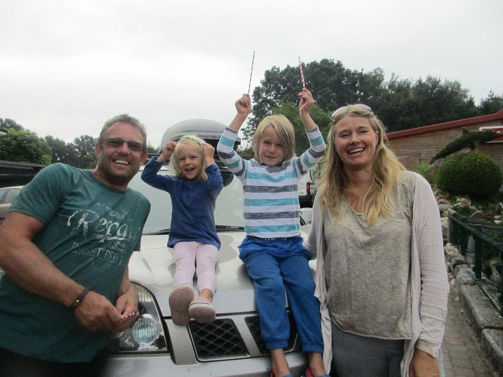 B&B Casa Roman & Vakantiewoning Voor 1 Pers Tot Max 32 Personen Zonhoven Eksteriør billede