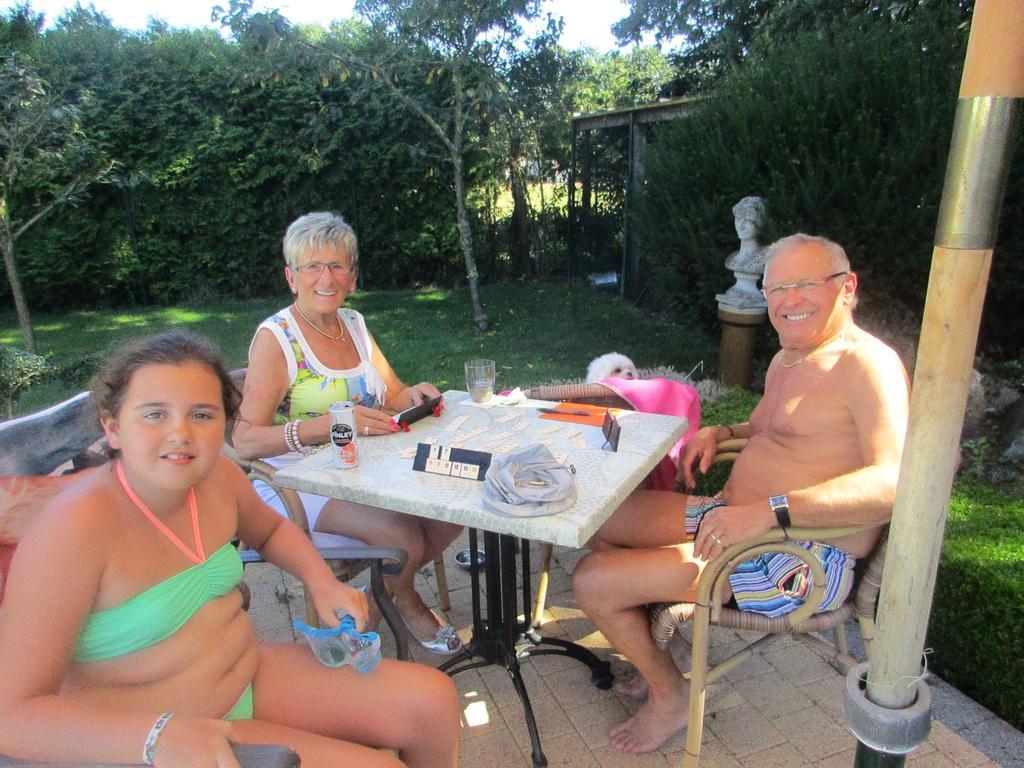B&B Casa Roman & Vakantiewoning Voor 1 Pers Tot Max 32 Personen Zonhoven Eksteriør billede